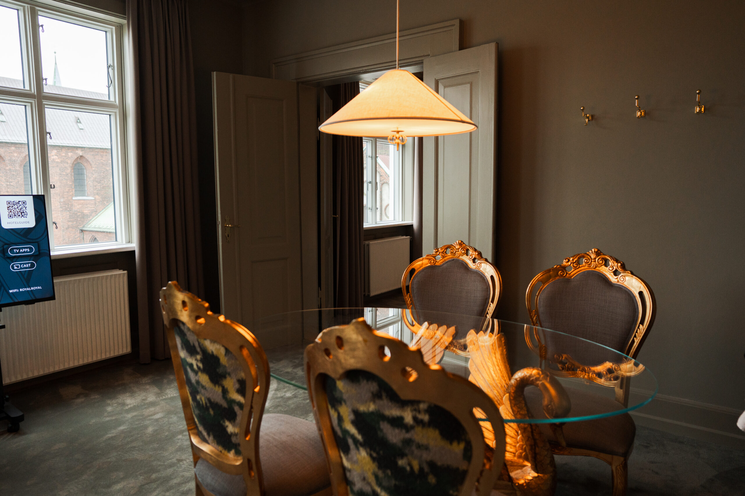 HotelRoyal-03680_Værelse_Kingsuite